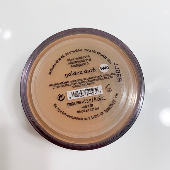 BareMinerals “Golden Dark” Powder Foundation - Picture 4 of 6